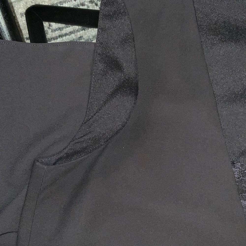BCBG Maxazria Black sleevless tunic with lace detail - XXS - Picture 7 of 7
